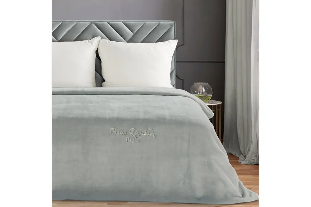 Clara1 Pierre Cardin takaró Ezüst 160x220 cm - 700 g/m2 Legnépszerűbb